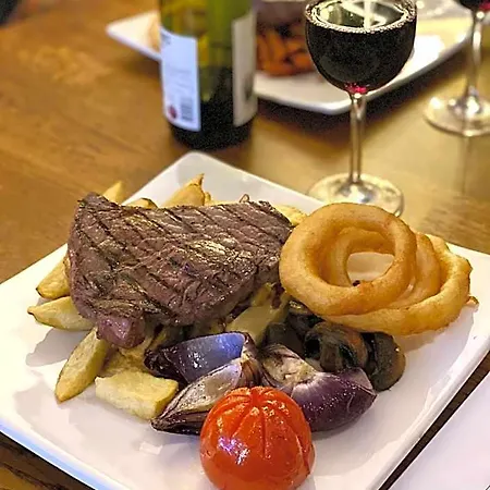 Kings Head - Riverside,